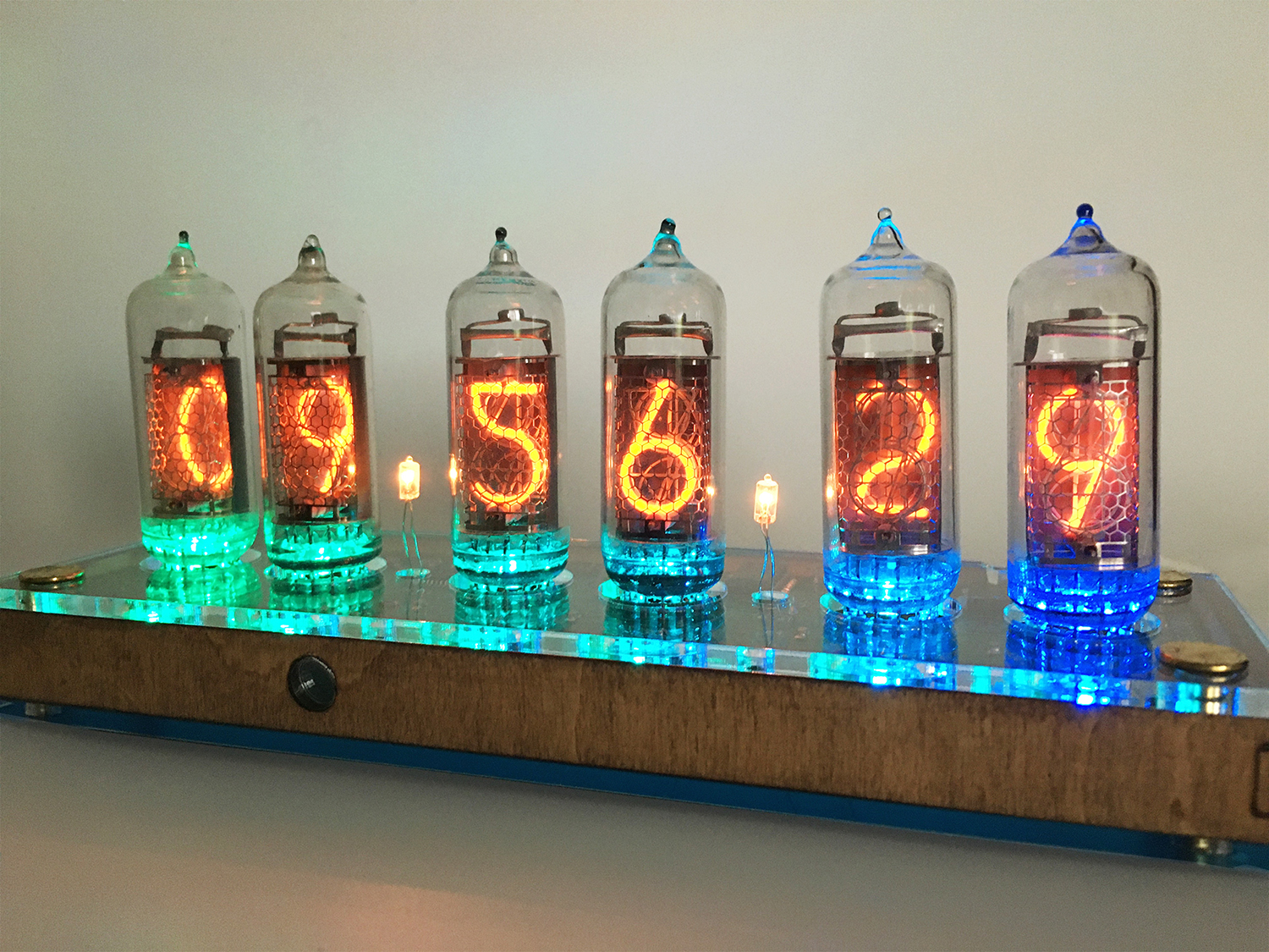 ニキシー管時計　ロシア製　ニキシー管置時計 木目調 IN-14 Glow Tube Nixie Electron Tube Clock ドリロボ  DoriRobo